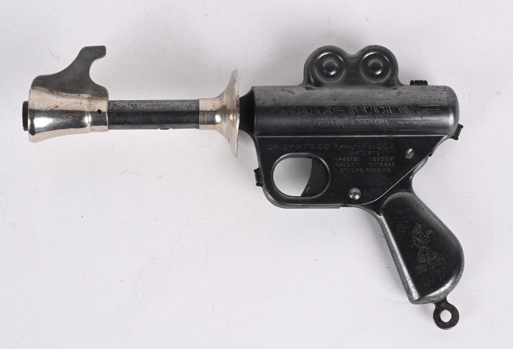 DAISY BUCK ROGERS XZ-31 ROCKET PISTOL: Nice clean Buck Rogers Rocket Pistol. Works. 10" Excellent