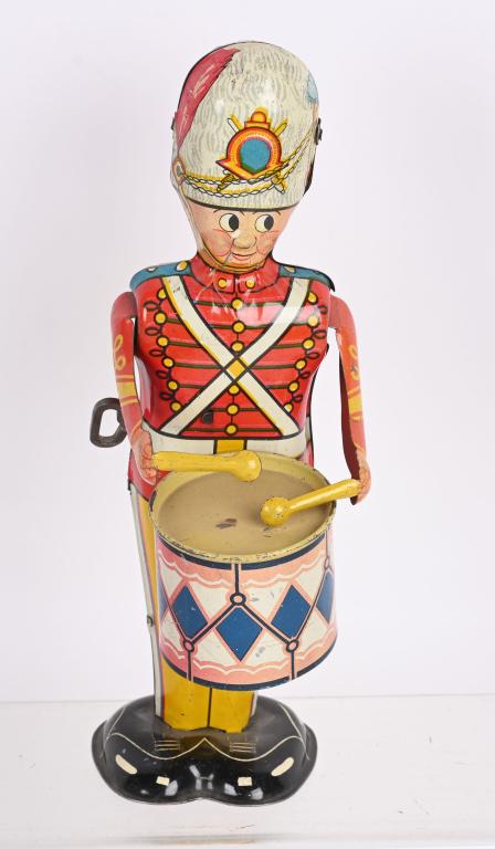 MARX TIN WINDUP GEORGE THE DRUMMER BOY (1 of 2)