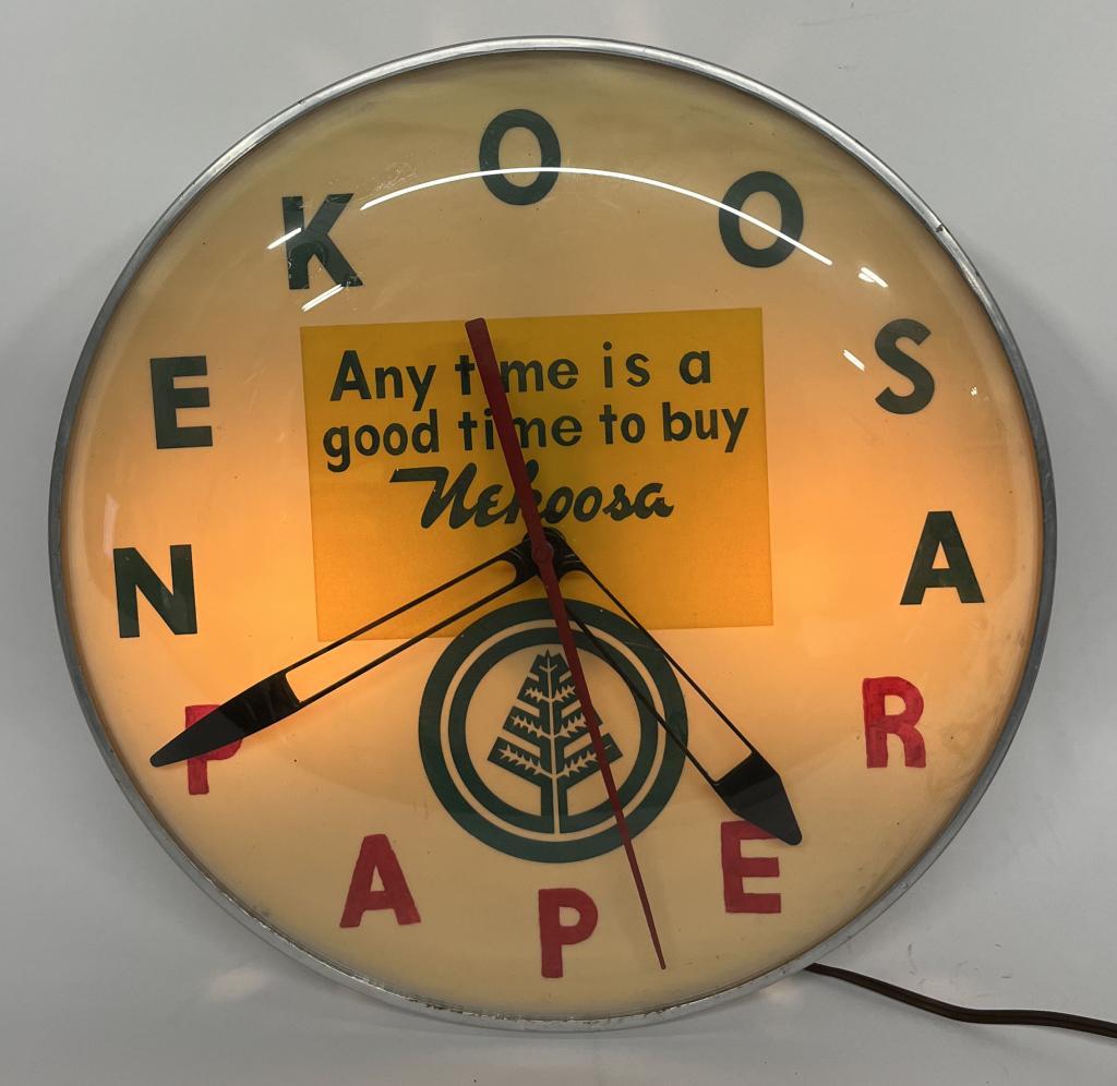 NEKOOSA PAPER PAM STYLE CLOCK (1 of 2)