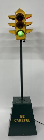 CHILD'S STOP LIGHT ON BASE (1 of 3)