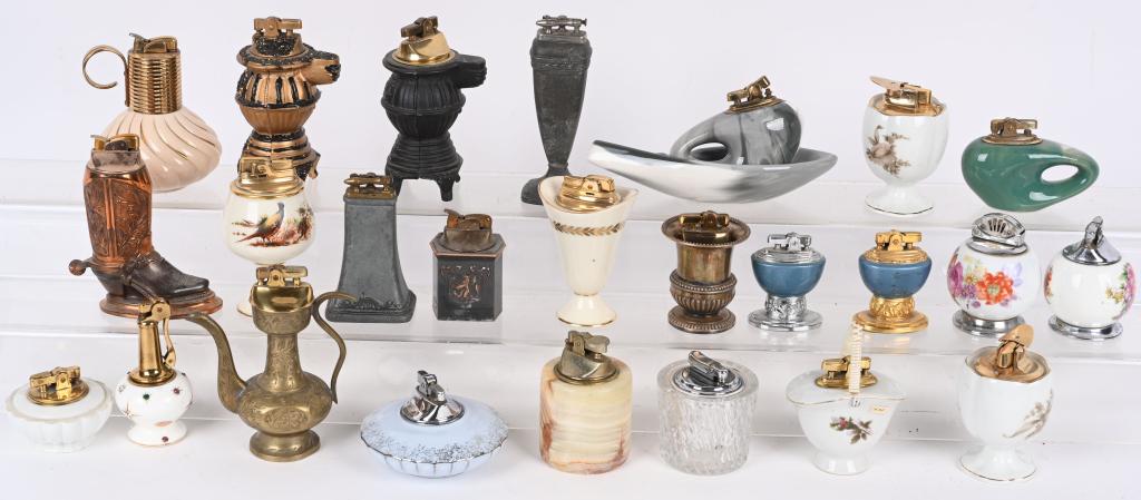 25- TABLE CIGARETTE LIGHTERS (1 of 4)