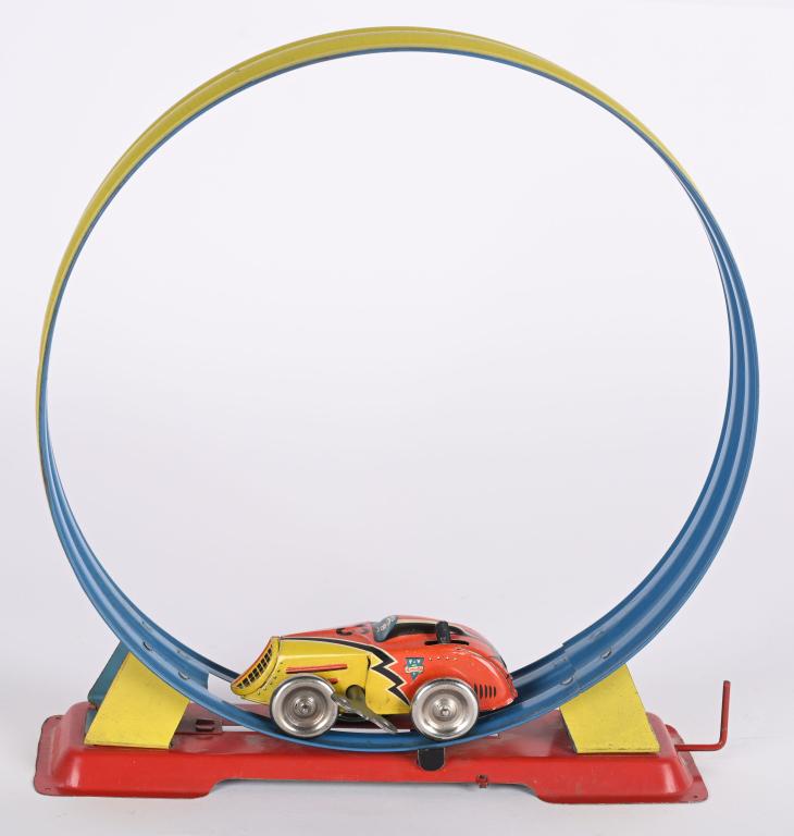 ARNOLD TIN WINDUP LOOP CAR (1 of 5)