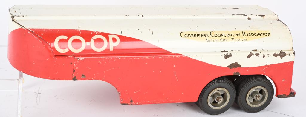 SMITH MILLER CO-OP TANK TRAILER (1 of 5)