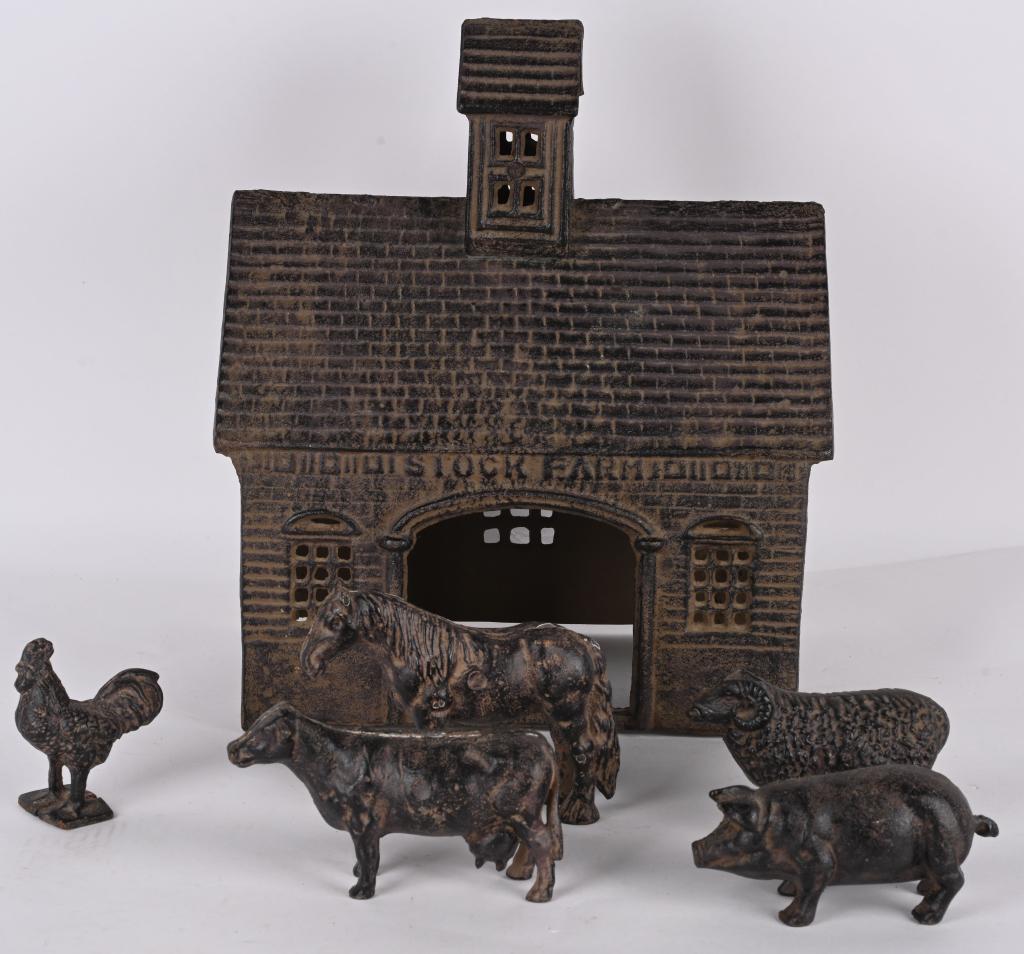 Stock Farm Cast Iron Barn & Animals