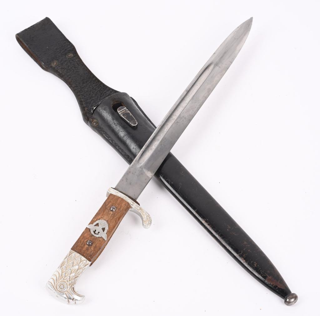 WWII NAZI GERMAN POLICE DRESS BAYONET BY KREBS WW2: Police Bayonet by Carl Julius Krebs - An early and short police bayonet with a blade measuring 24.5cm from the thick leather washer to tip. The blade stands in extremely fine condition with a str