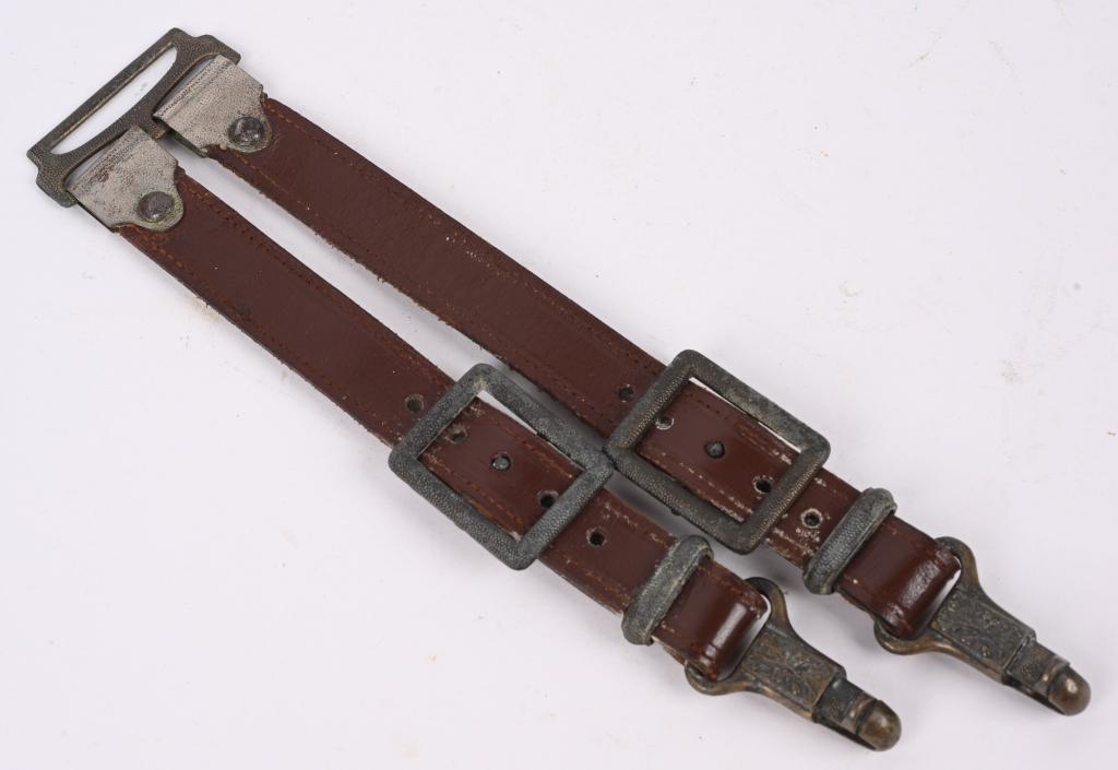 WWII NAZI GERMAN RAD LEADER’S DAGGER HANGERS WW2: Original brown leather hangers with metal alloy fittings. Complete and in excellent condition. Scarce! On August 16TH 1934 Reichsarbeitsführer Hierl introduced the first RAD sidearm with the esta