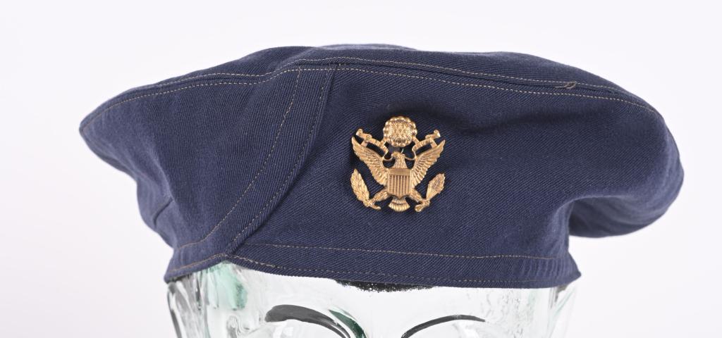 WWII WASP PILOT BERET WOMEN ARMY SERVICE PILOT WW2: Women's Army Summer Service Pilot santiago blue beret. This rare Santiago blue beret by Knox size 22, was worn for less than two years by the t 1,074 women who earned their wings in WWII and the 