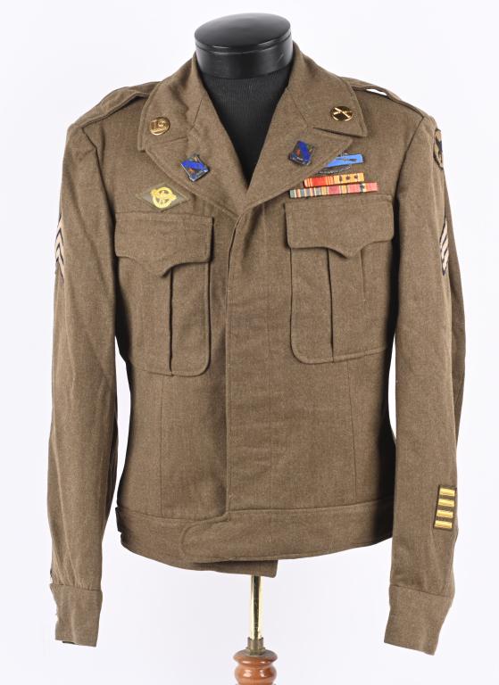 WWII 81st DIVISION 321st INFANTRY UNIFORM W DI'S: WWII 321st Infantry Regiment 81st Division uniform jacket that is size marked 36L with the Veterans last initial and last 4 of his Army Service Number F7909. The Ike jacket is adorned with an 81s