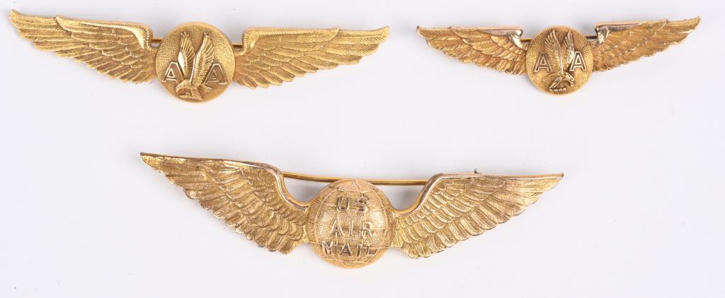 WWII ERA US AIR MAIL AMERICAN AIRLINES PILOT WINGS: Collection of 3 Commercial aviation wings to include 1) US AIR MAIL PILOT WINGS. Insignia measures 3 1/2 inches and are pin backed with the name Friss to the reverse. 2) WWII ERA AMERICAN A