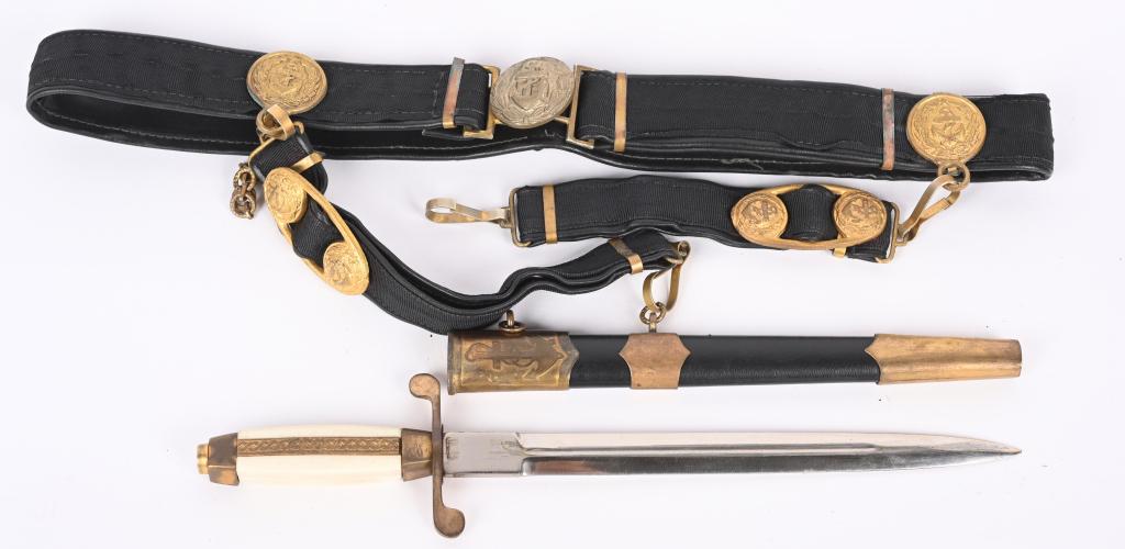 1951 DATD SOVIET NAVAL OFFICERS DAGGER 16 REPUBLIC: Rare Russian Soviet Navy Officer's Dirk Dagger M1951. Dagger and sheath are in near mint condition. Dagger measures 13 11/2 inches with a 8 1/2 inch blade. The Pommel cap features the 16th Republic in