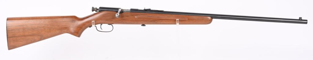PRE WAR SAVAGE MODEL 3-B SINGLE SHOT .22 RIFLE: NSN. BARREL 24". CALIBER 22 RF. Single shot, take down, blue finish, sp[orting sights, plain pistol grip walnut stock with grooved fore-end. Condition. Retains 98% plus blue, Stocks are excellent. Bor