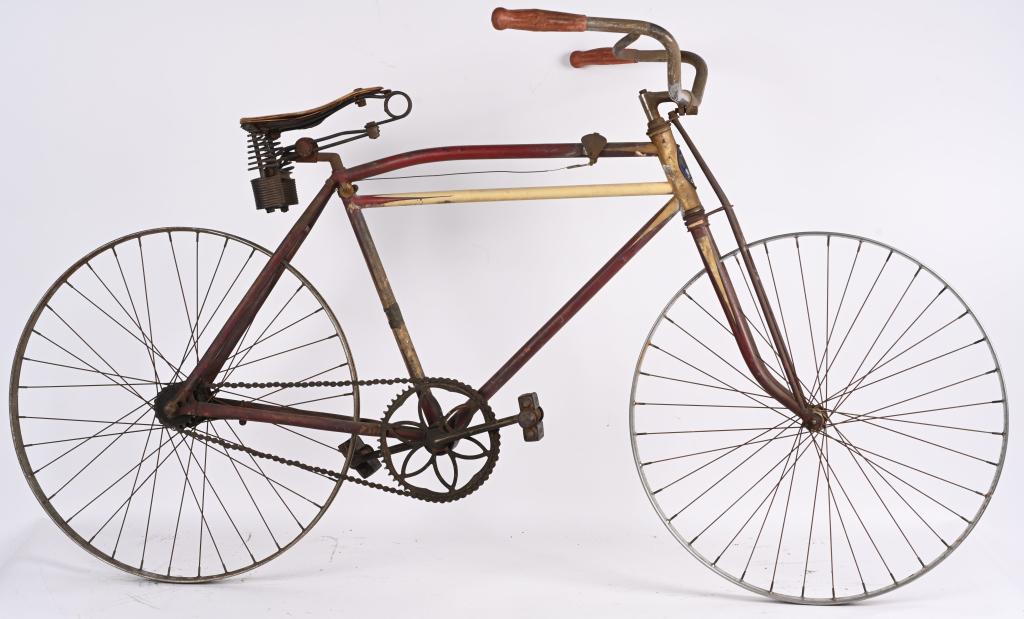 1915-18 SEARS CHIEF 3 SPEED BICYCLE: RARE Teens Sears Chief Bicycle. All original with 3 Speed Hub. All original condition. May clean to higher grade. 69" Very Good