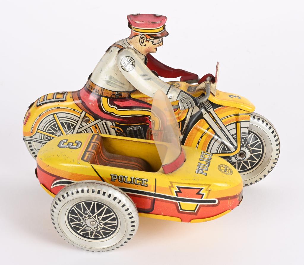 MARX TIN WINDUP MOTORCYCLE w/ SIDECAR: All original and works. 8 1/2" Excellent
