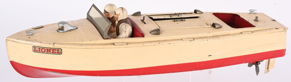 LIONEL TIN WINDUP SPEED BOAT: Original Lionel Speed Boat. All complete with original drivers. Windup works.18" Very Good-Excellent