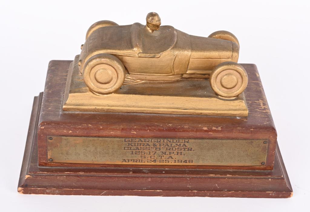 1948 GEARGRINDERS CLASS B ROADSTER AWARD (1 of 4)