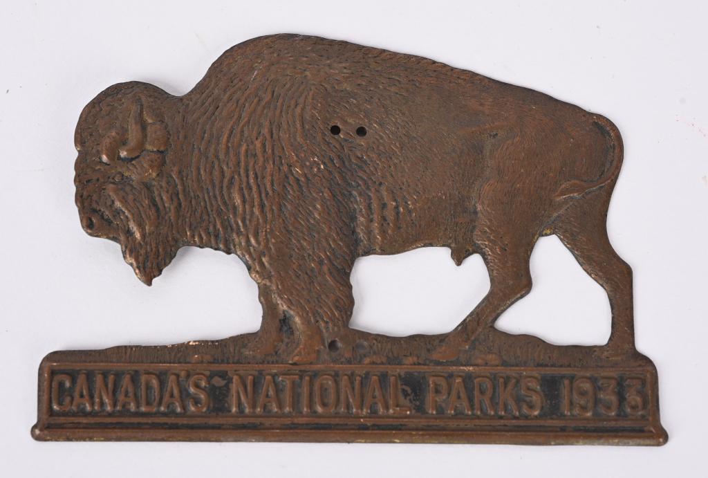1933 Canda's National Parks Radiator Badge (1 of 2)