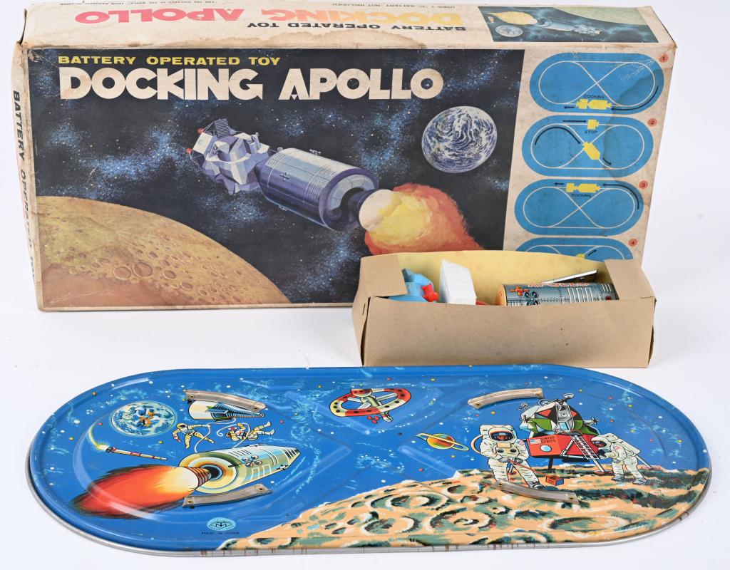 JAPAN BATTERY OP DOCKING APOLLO w/ BOX: Japan battery operated Docking Apollo. All original and complete with base, Capsule, and Lander. Great graphics. Worked when tested. Comes with Box 18" Excellent