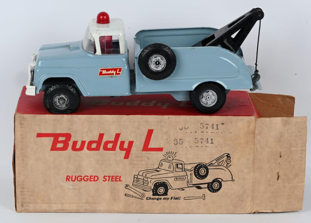 BUDDY L #5427 FLAT TIRE WRECKER w/ BOX: Buddy L #5427 Flat Tire Wrecker. All original and complete with Flat Tire. Boxed 15" Excellent