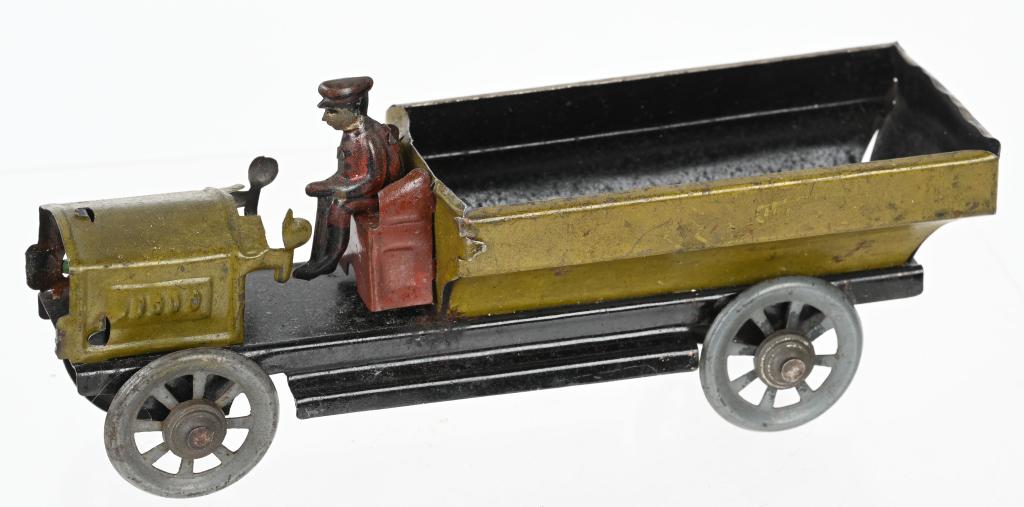 GERMAN TIN PENNY TOY TRUCK w DRIVER (1 of 4)