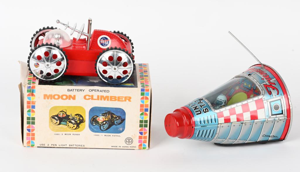 FRIENDSHIP 7 CAPSULE & MOON CLIMBER (1 of 9)