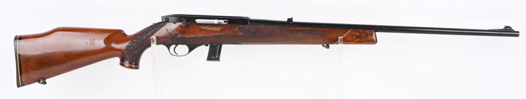 WEATHERBY MARK XXII .22 LR RIFLE: SERIAL NUMBER 315309, BARREL 24" CALIBER 22 LONG RIFLE. Produced for Weatherby in Italy. 10 round detachable magazine with selector for single shot or semi-automatic. Walnut stock with rosewood for en