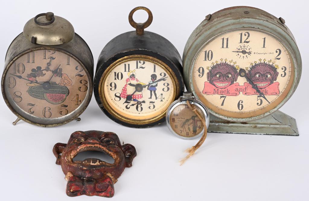 LOT OF BLACK AMERICANA CLOCKS & MORE (1 of 7)