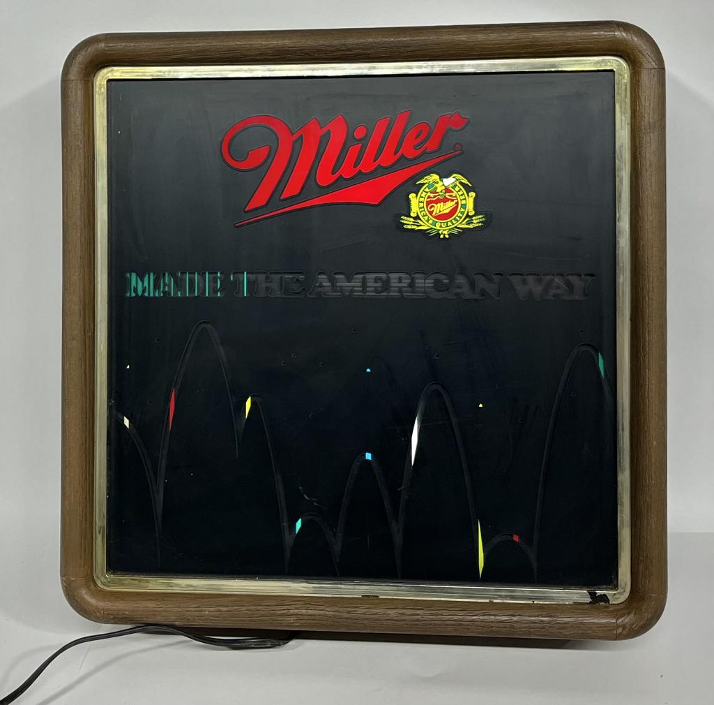 MILLER BEER LIGHTUP SIGN (1 of 2)