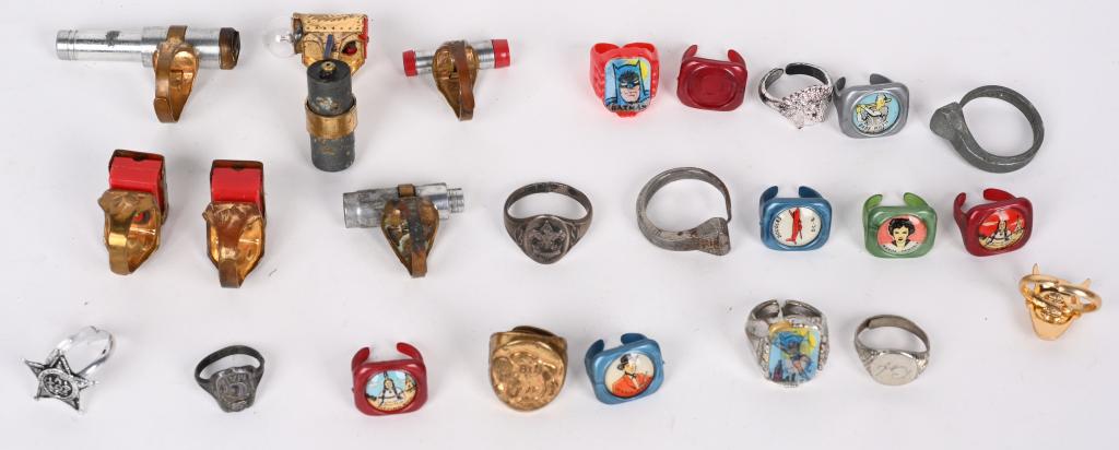 LARGE LOT OF PREMIUM RINGS, BABE RUTH & MORE (1 of 6)