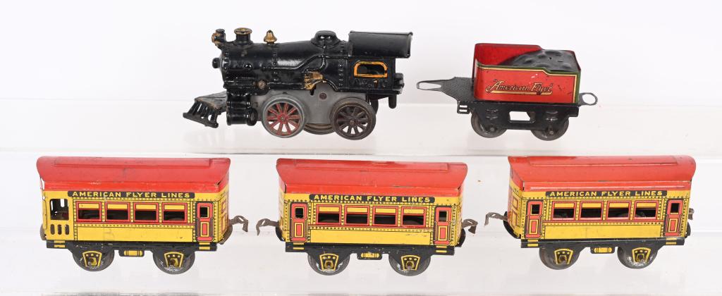 AMERICAN FLYER #10 LOCO & TENDER w/ CARS (1 of 4)