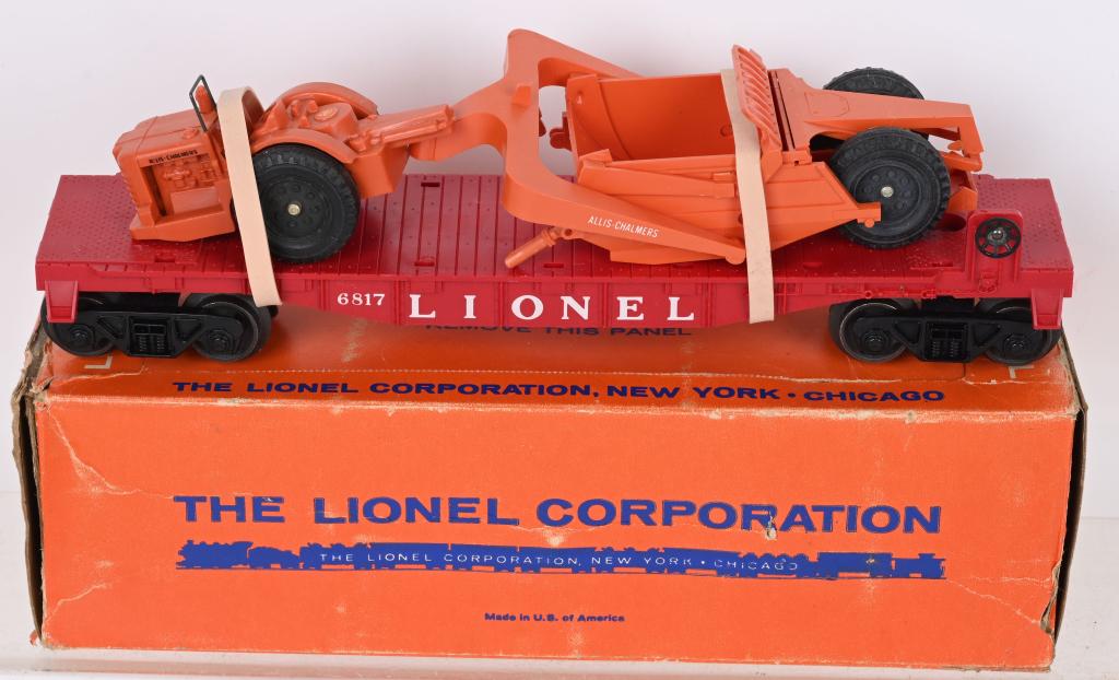 LIONEL #6817 FLAT CAR WITH EARTH SCRAPER w/ BOX (1 of 3)
