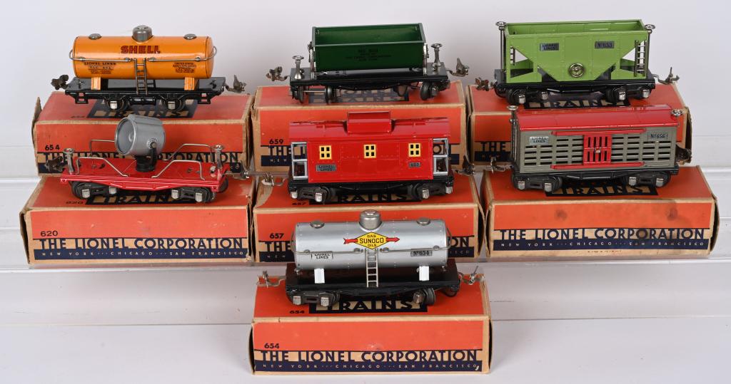 LIONEL ROLLING STOCK w/ BOXES (1 of 2)