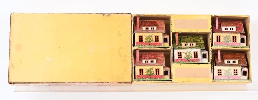LIONEL 186 5 ILLUMINATED BUNGALOWS w/ BOX (1 of 3)