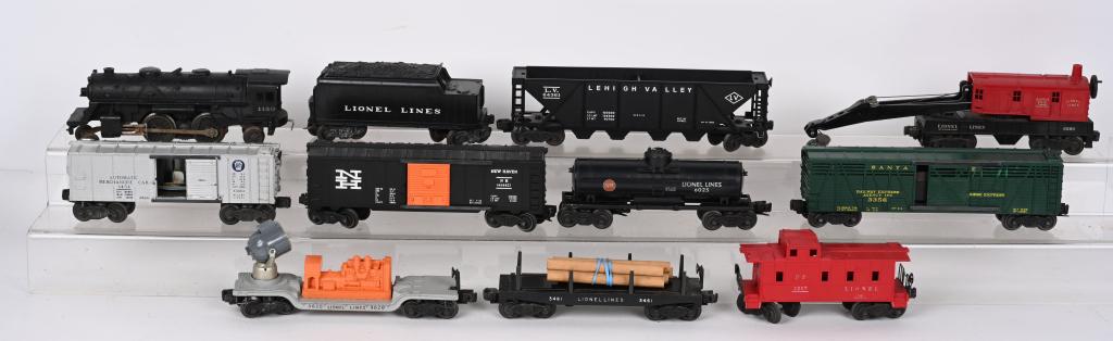 LIONEL #1120 ENGINE & TENDER w/ FREIGHT CARS (1 of 4)
