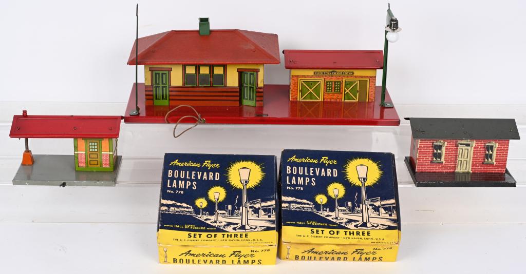 AMERICAN FLYER ACCESSORIES (1 of 3)