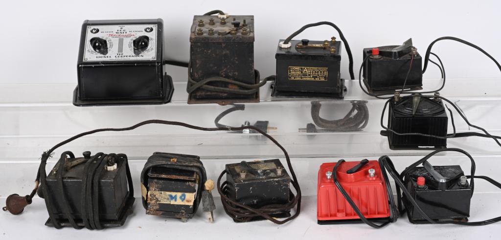 10- LIONEL TRANSFORMERS (1 of 2)