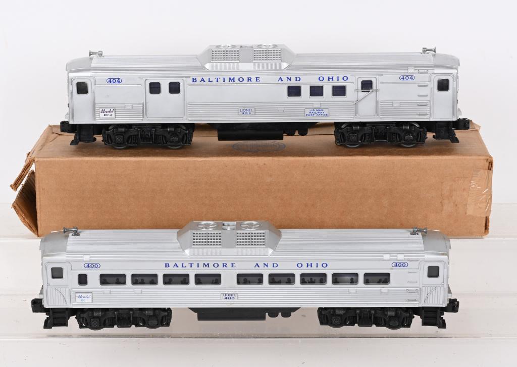LIONEL #400 & #404 BUDD CARS (1 of 3)