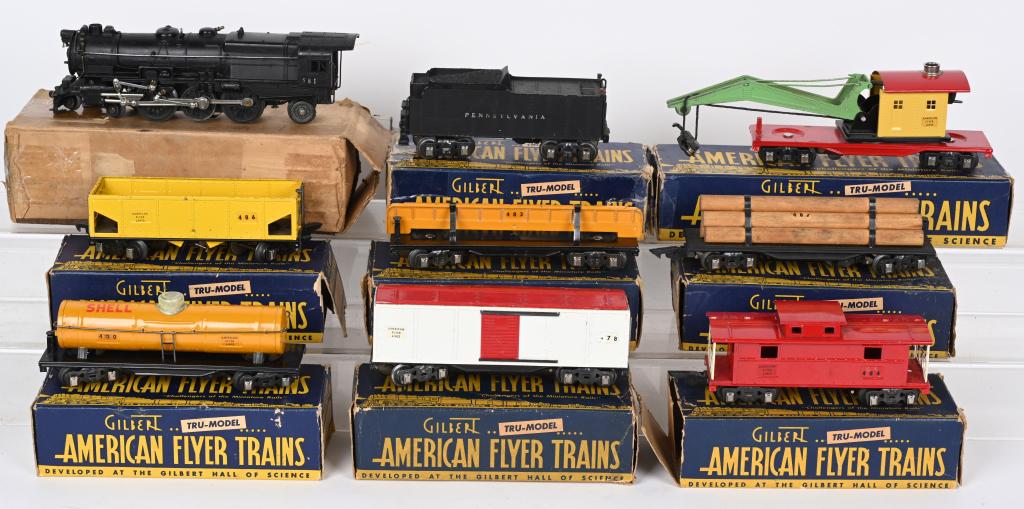 AMERICAN FLYER #561 ENGINE w/ FREIGHT CARS (1 of 3)