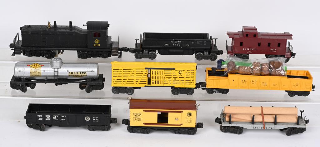 LIONEL #610 ERIE NW2 SWITCHER & FREIGHT CARS (1 of 4)