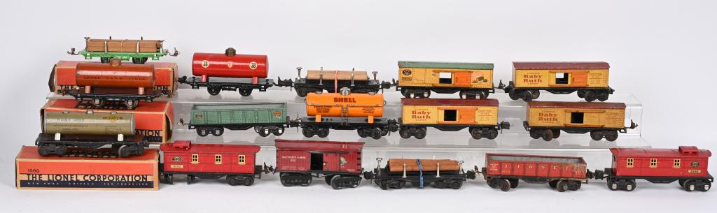 LIONEL ROLLING STOCK (1 of 3)