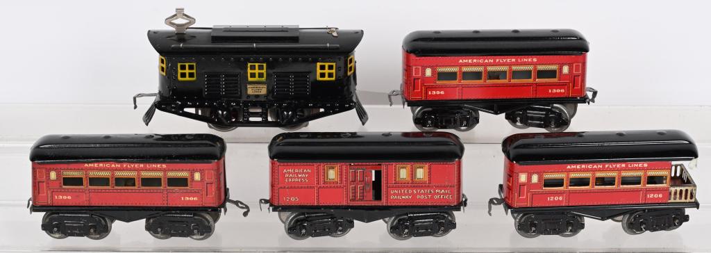 AMERICAN FLYER O GA. PASSENGER TRAIN SET (1 of 4)
