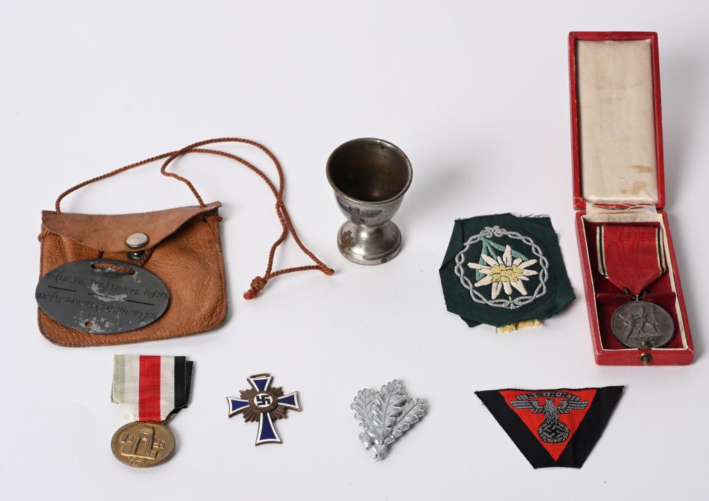 WWII NAZI GERMAN MEDAL DOG TAG LOT NSKK NSDAP WW2: WWII Nazi German items to include 1)†WWII NAZI GERMAN ITALIAN NORTH AFRIKA MEDAL.†Nice Nazi German Italian Noth†Akrika Service Medal. Was made for joint operations between German and