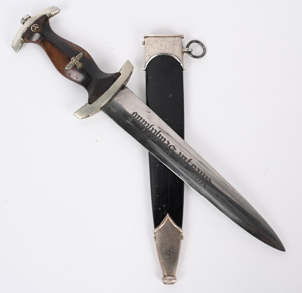 WWII NAZI GERMAN NSKK DAGGER BY CHROMOLIT WW2: Early Model 1933 Sturmabteilung Dienstdolch by Chromolit (Arthur Wingen) of Solingen. This one rates 7 out of 10 for rarity on McSaars SA rarity rating list. The blade on this one is in excellent cond