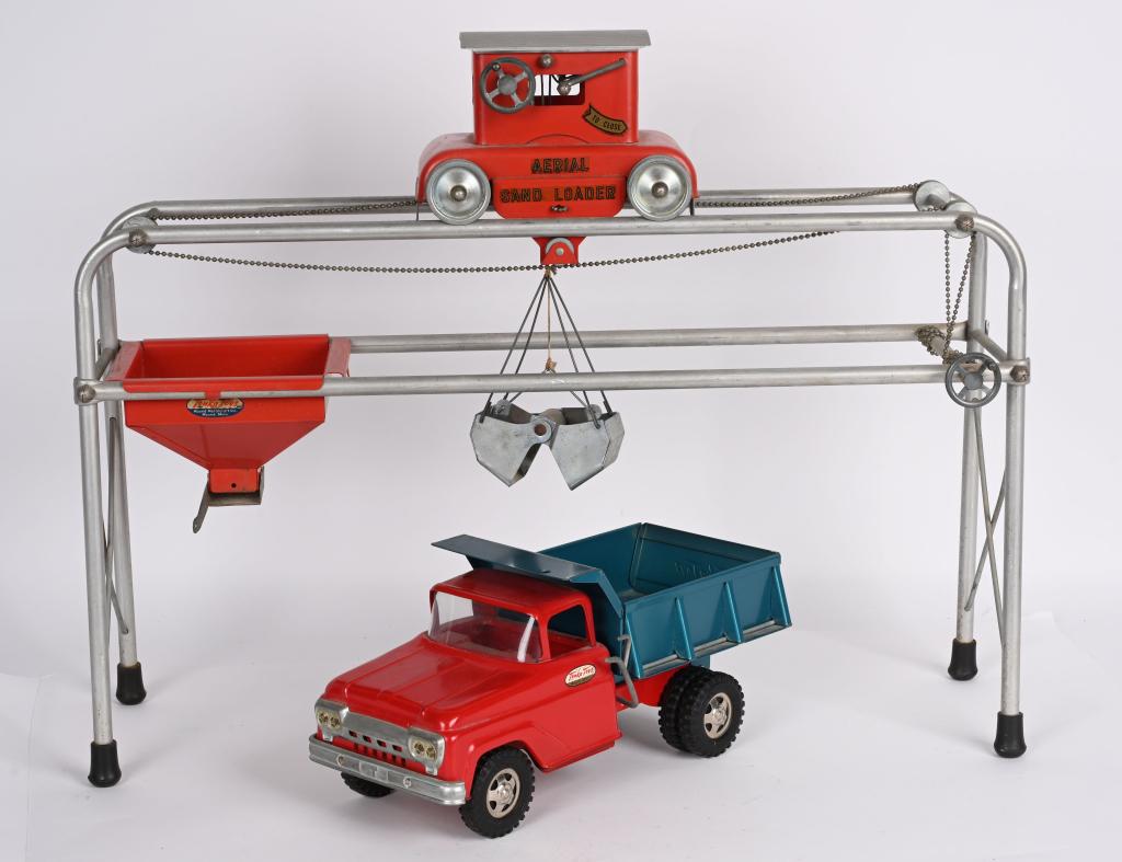 TONKA SAND LOADER & DUMP TRUCK (1 of 6)