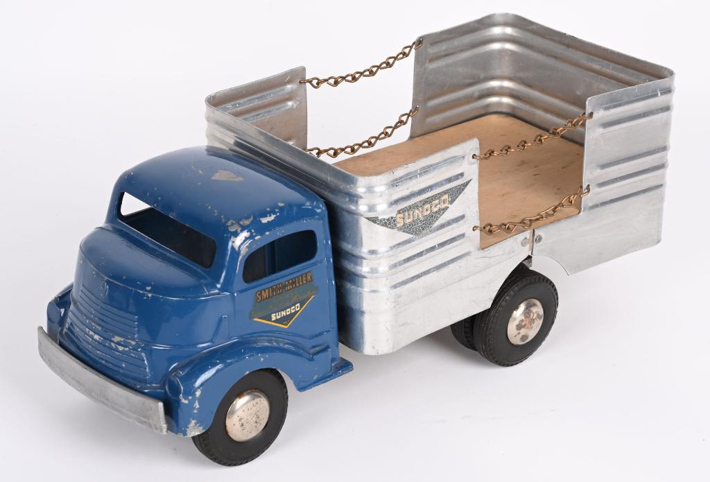 SMITH MILLER GMC SUNOCO BARREL TRUCK (1 of 5)