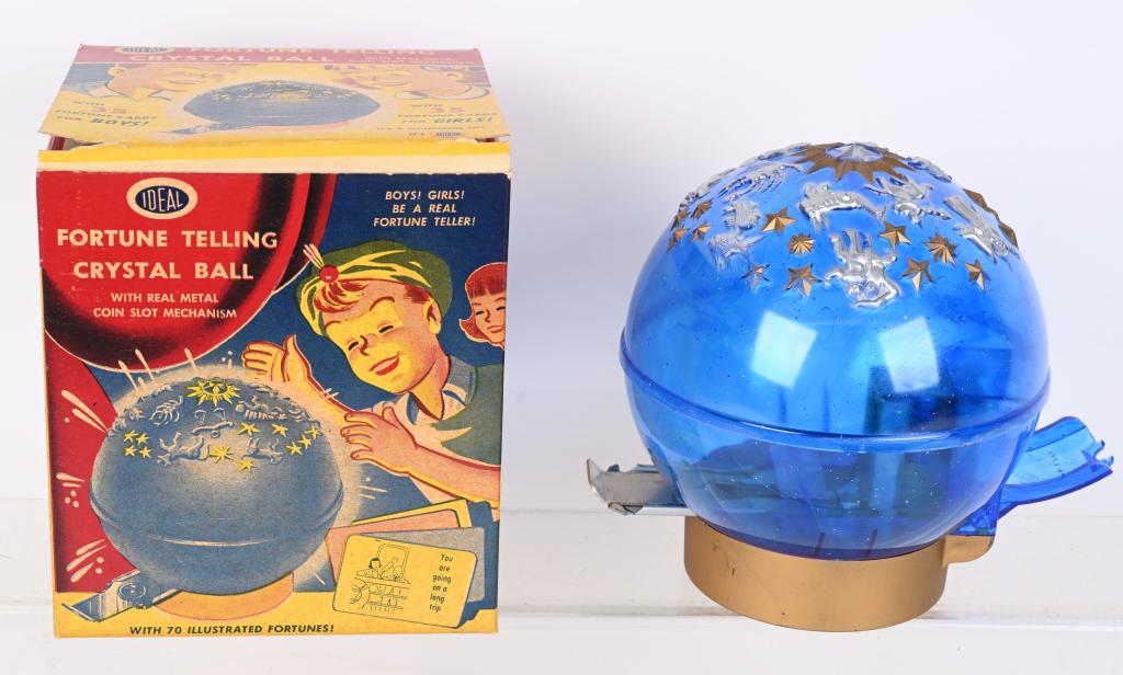 IDEAL FORTUNE TELLING CRYSTAL BALL w/ BOX (1 of 3)