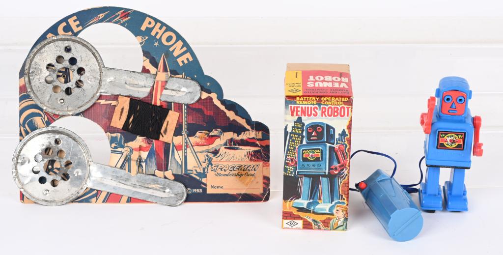 VENUS ROBOT & SPACEMAN PHONES (1 of 4)