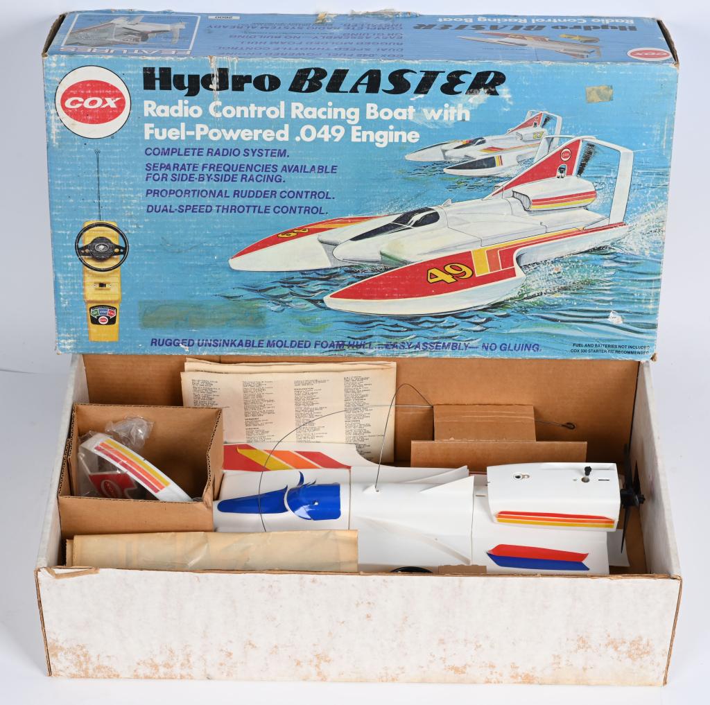COX HYDRO BLASTER GAS POWERED RC BOAT (1 of 4)