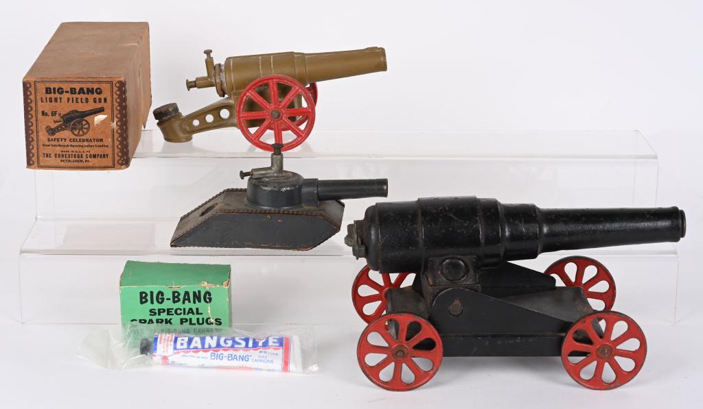 BIG BANK CANNONS & TANK (1 of 3)