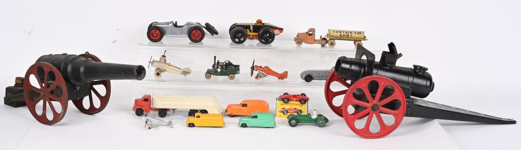 LOT OF VINTAGE TOY VEHICLES & BIG BANG CANNONS (1 of 6)