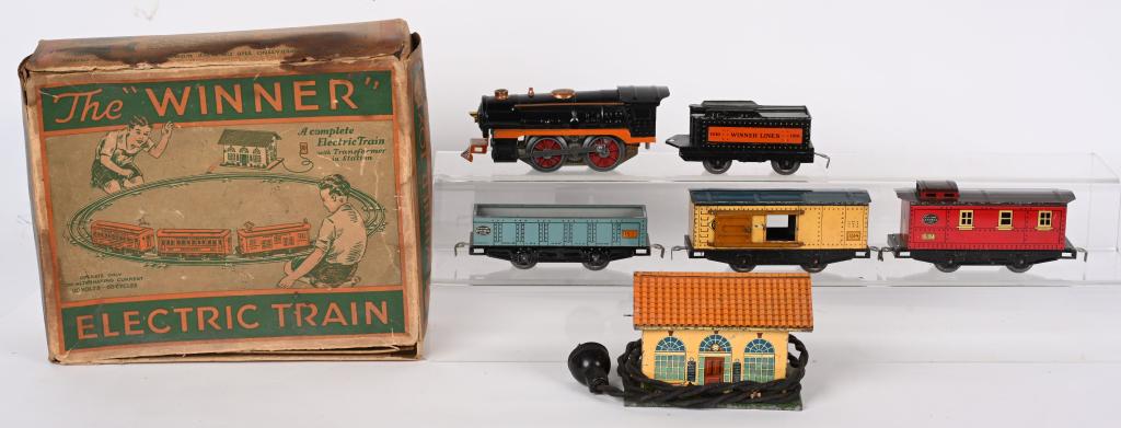 WINNER #1006 FREIGHT TRAIN SET w/ BOX (1 of 3)